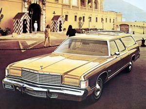Dodge Monaco Royal Wagon 1975 года